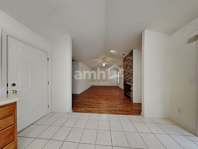 Photo - 185 Charlotte Ct