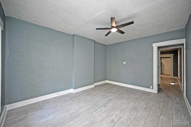 Photo - 26-28 Boltin St Unit 28