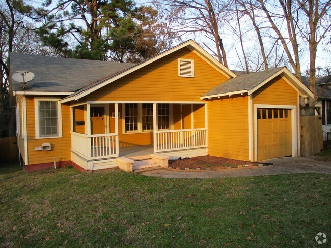 Building Photo - CUTE COTTAGE!! Rental