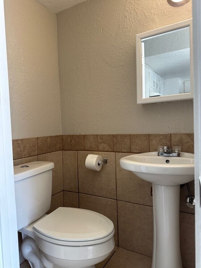 Bowmanor Garden Apartments