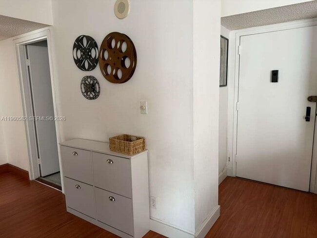 Photo - 17011 N Bay Rd Unit 709