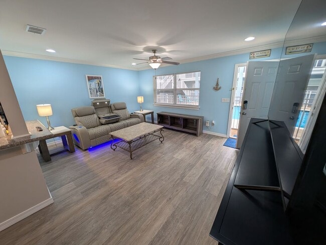 Photo - 1282 Beach Blvd