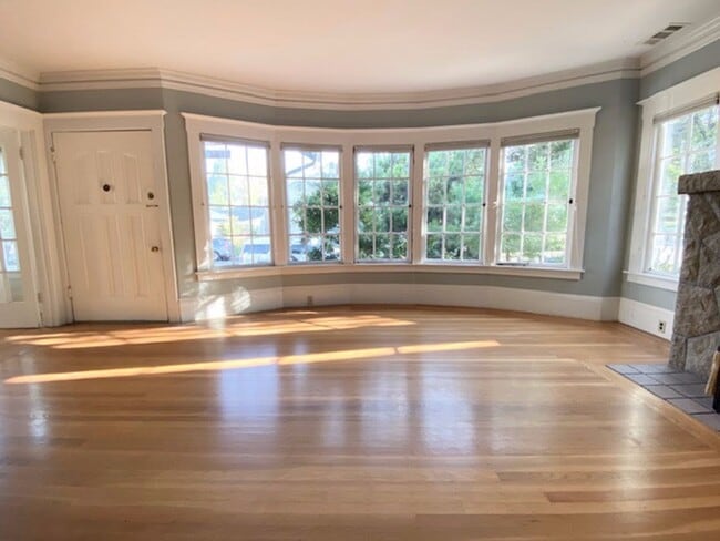 Photo - 1810 Pacific Ave