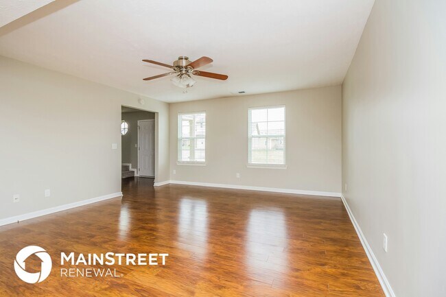 Photo - 611 Rock Gln Trce