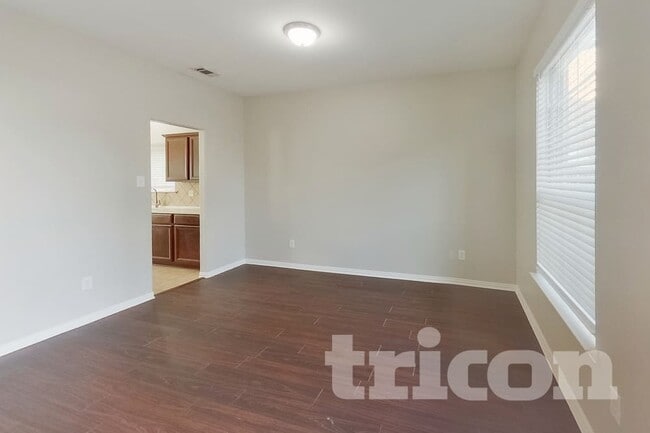 Photo - 107 Evening Star Cir
