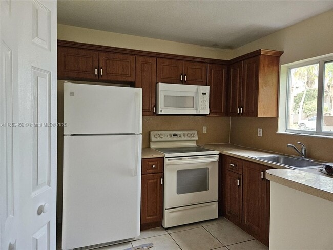 Photo - 2701 SE 12th Rd Unit 101