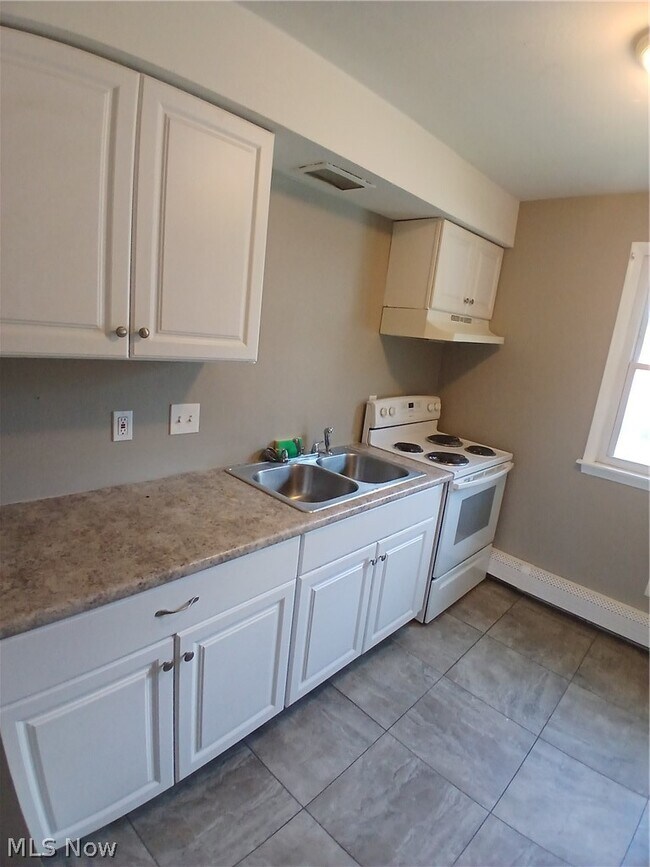 Photo - 127 Shields Rd Unit 2