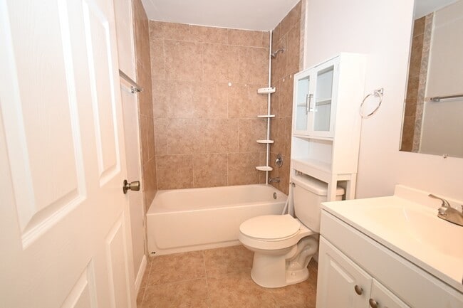 Photo - 613 SE 14th St