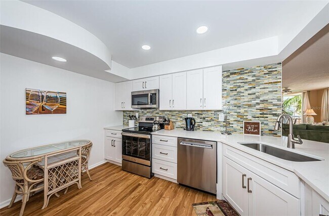 Photo - 6021 Bahia Del Mar Cir Unidad 540