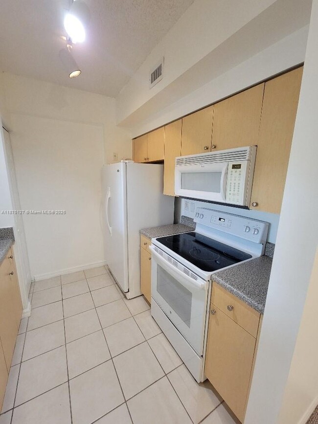 Building Photo - 2160 E Preserve Way Unit 202 Rental