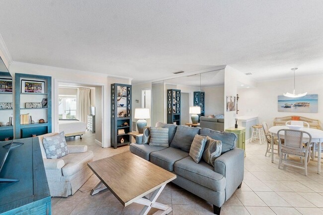 Photo - 5505 N Ocean Blvd Unidad 8-105