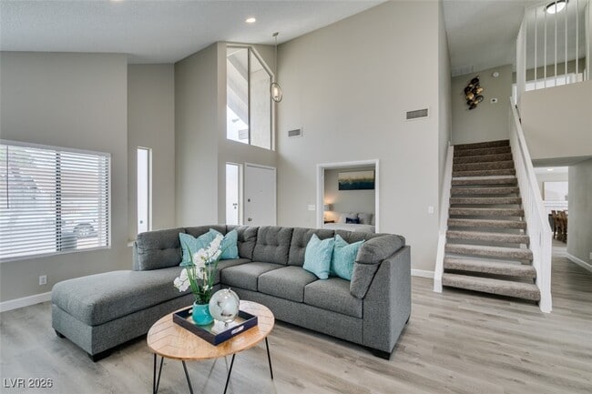 Building Photo - 6585 Minton Ct