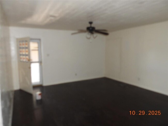 Photo - 2510 Meadow Ln