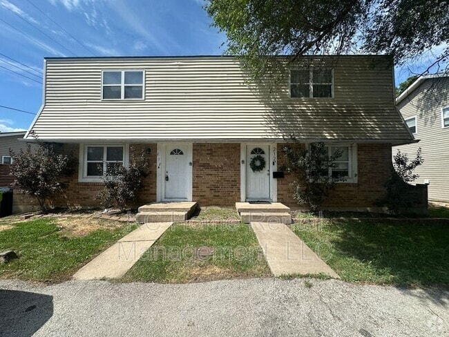 Building Photo - 212 N Oak Dr Unit A Rental
