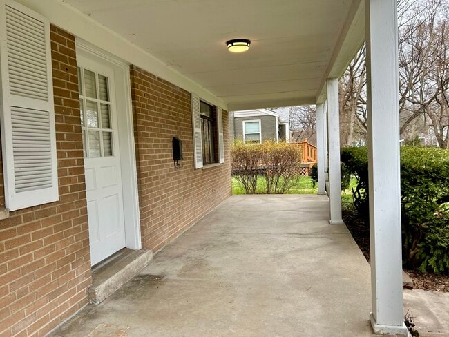 Photo - 1415 Maple Ave