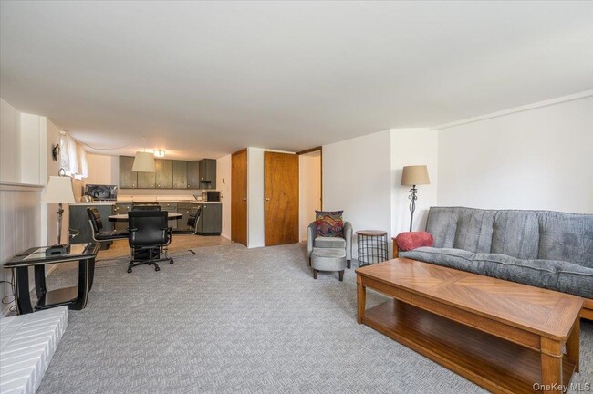 Photo - 67 Cliftwood Dr