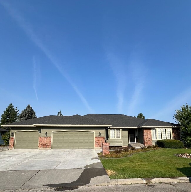 Photo - 5 Bedroom 3 Bathroom house coming soon