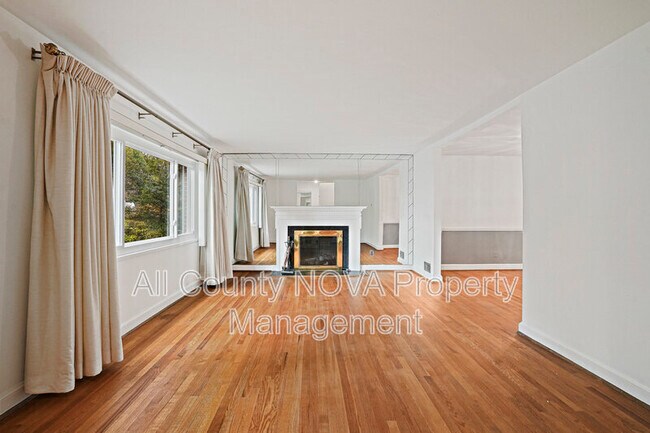 Photo - 5747 27th St NW