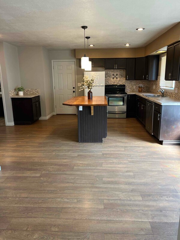 Photo - 748 S 7th St