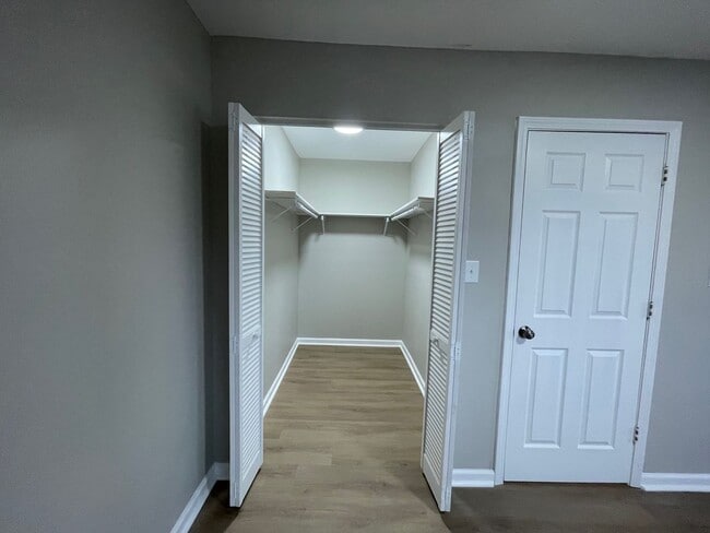 Photo - Live in Style at Bellagio East Living I: Convenient and Vibrant Community in Indianapolis Unit E01