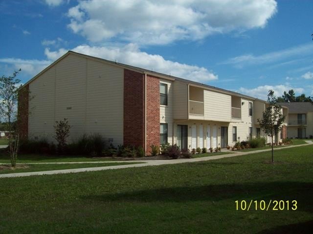 Photo - Crestwood Apartments