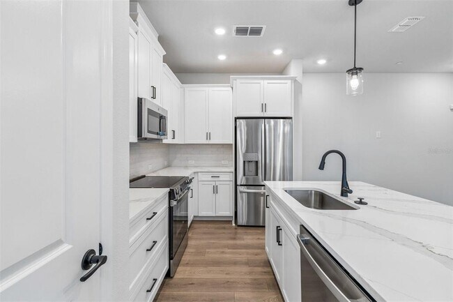 Photo - 4357 Roush Ave