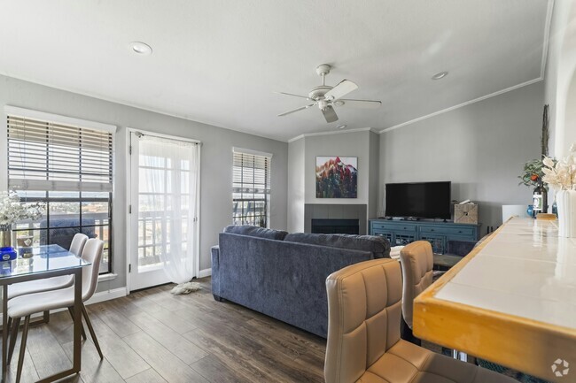Building Photo - 2235 Linwood St Unit A7 Rental