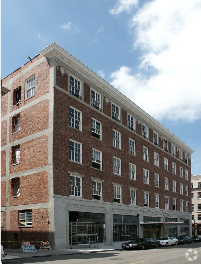 Photo - Townsend & Wall Bldg Apartments