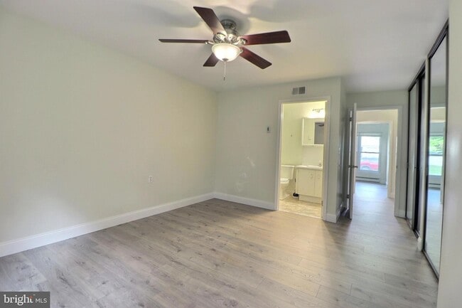 10 Stamford Pl