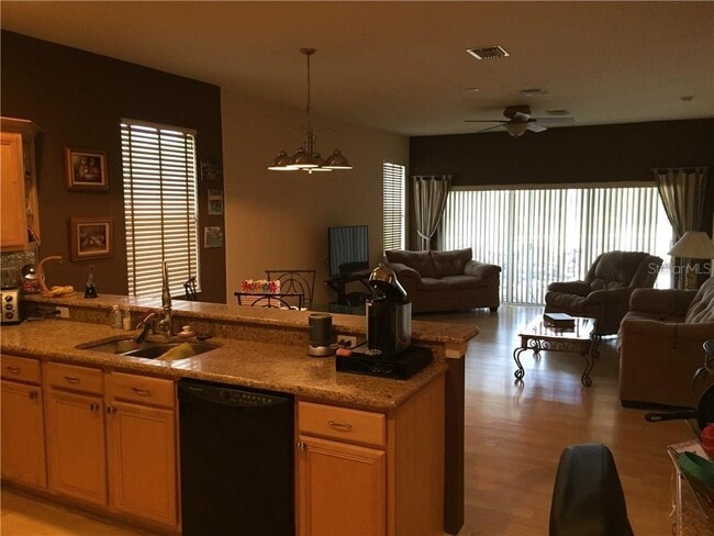 Photo - 20124 Nob Oak Ave