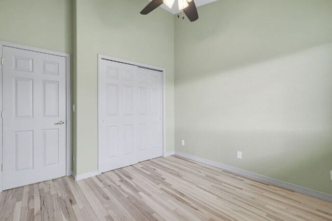 Building Photo - Spacious 5-Bedroom Home Backing to Open Space with Mountain Views