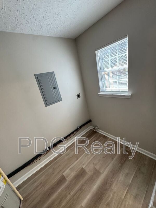 Photo - 1833 Scott Rd Unit #B