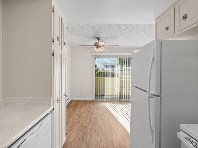 2x2 - Foothills Apartments