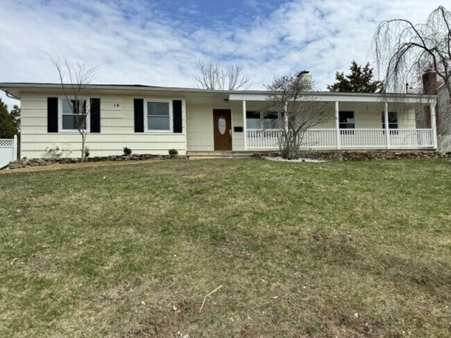 Photo - 14 Rohn St