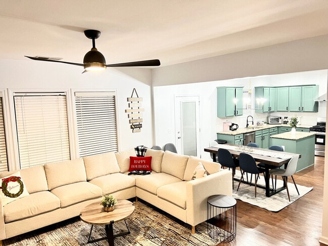 Photo - 6046 Barker Landing NE Unit ID1254396P