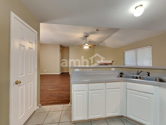 Photo - 1120 Darren Dr