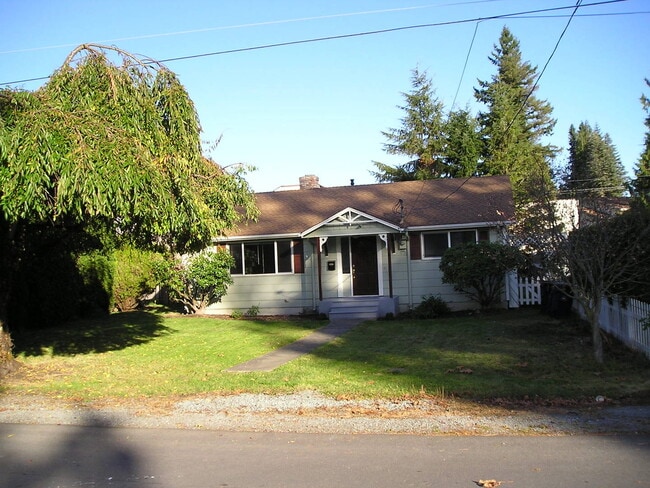 Building Photo - 808 Warner St Rental