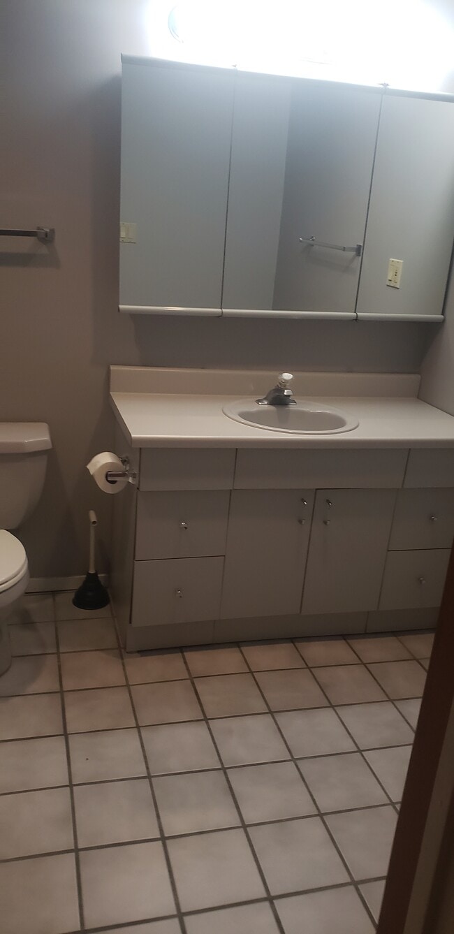 Photo - 99 13th Ave Unit 1 bedroom apt