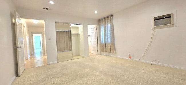 Photo - 9222 De Adalena St