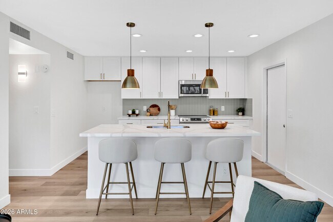 Photo - 8876 W Bluefield Ave