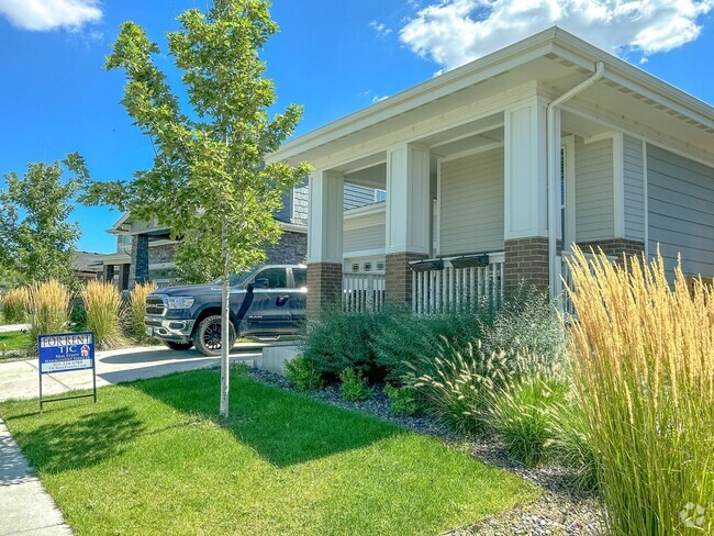 Building Photo - Expansive Backyard Rental