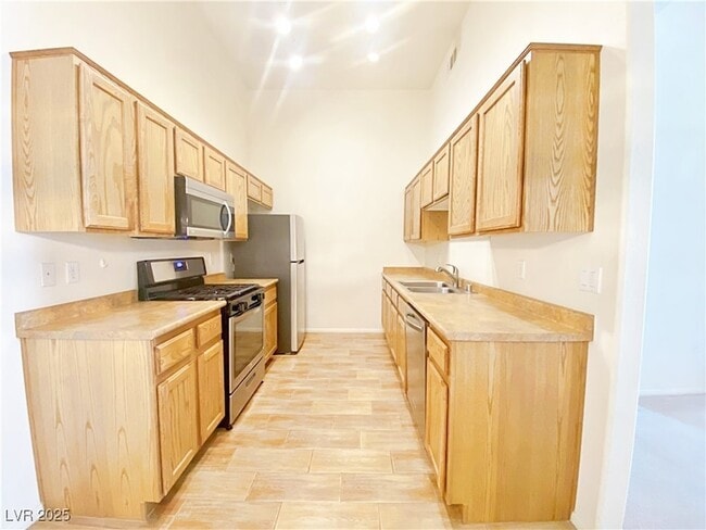 Photo - 3481 Desert Cliff St Unidad 203