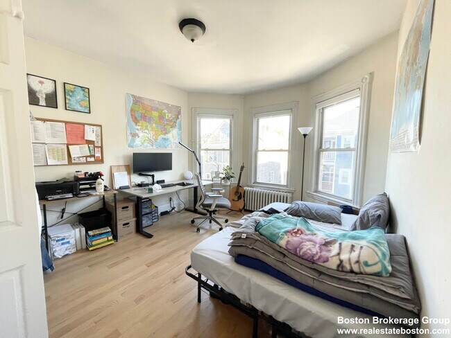 Photo - 17 Sachem St Unit 3