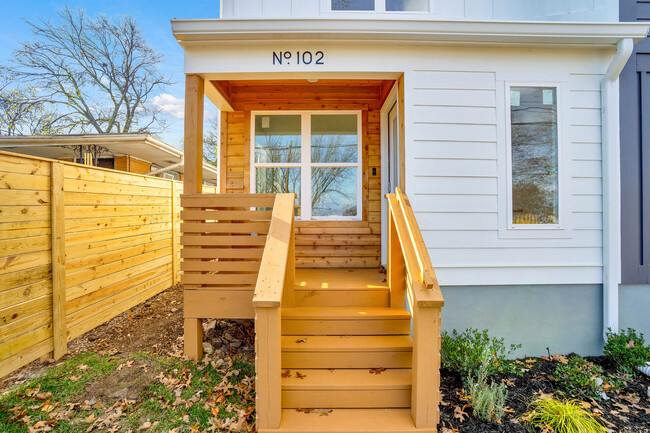 Photo - 1410 Duncan Ave Townhome