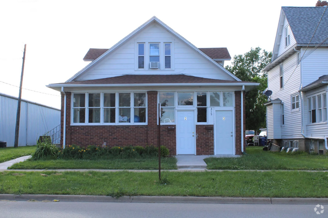 Building Photo - 315 N 7th St Unit 4 Rental