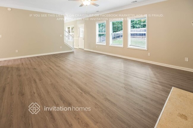 159 Hawthorn Dr