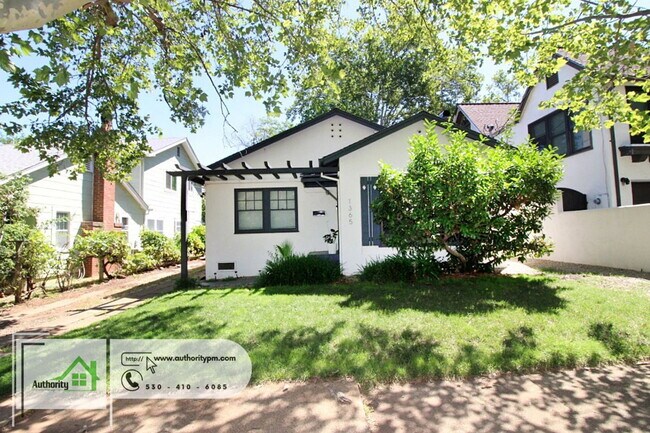 Photo - 1365 Chestnut St