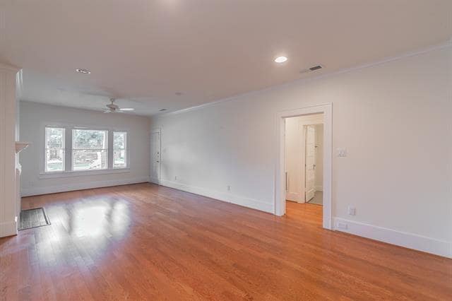 Photo - 5313 Collinwood Ave