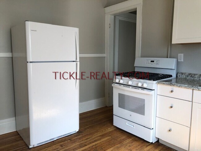 Photo - 376 Alexander St Unit 2