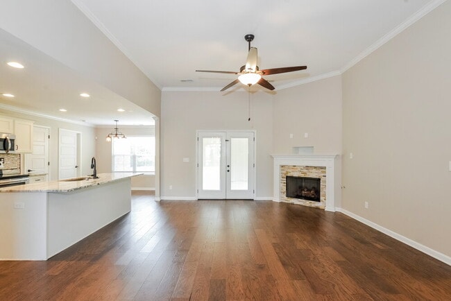 Photo - 3821 Dawnwood Cir W